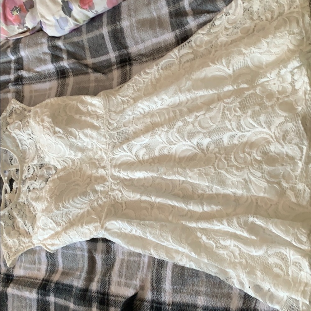 White lace dress size 9/10